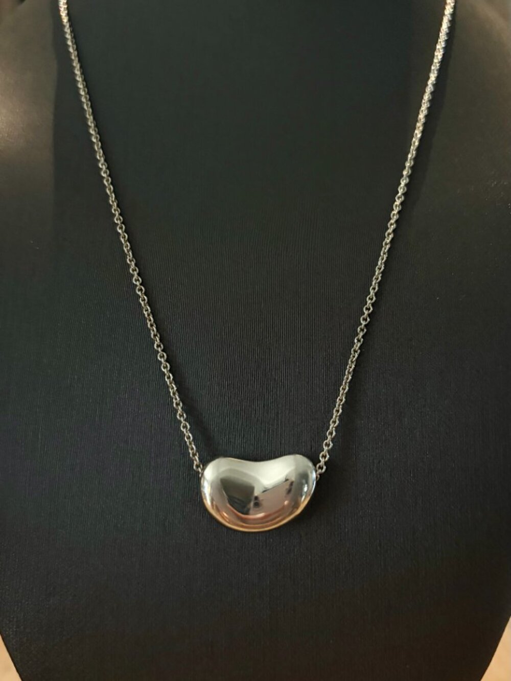 Authentic Tiffany & Co. Elsa Peretti Sterling Silver Bean Necklace (18mm, 18”)
